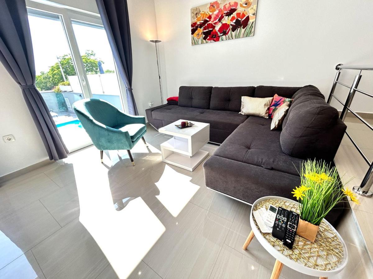 Holiday House "Sabine Green" Skrbčići エクステリア 写真
